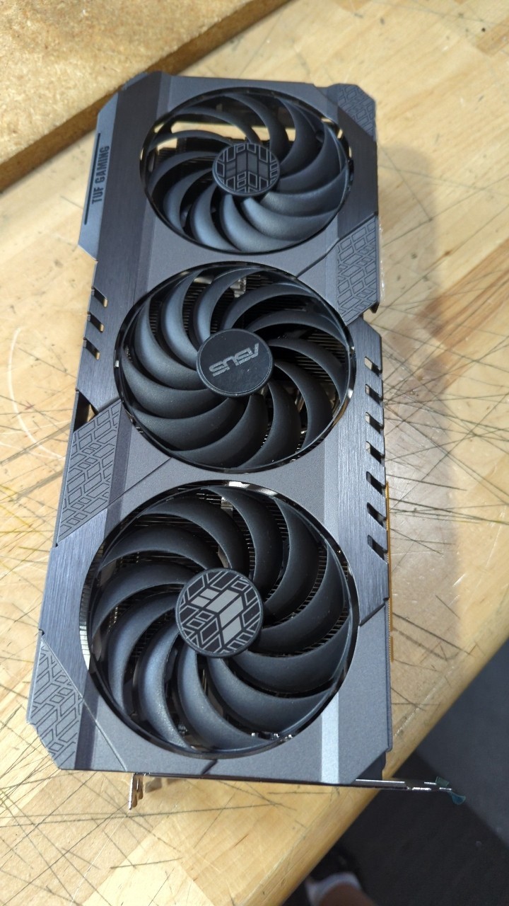Rtx 4090 24Gb Gddr6X - BH PENAWARAN TERBAIK UNTUK PARTS Kartu